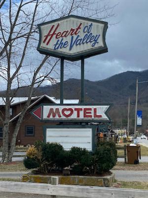 Heart Of The Valley Motel Maggie Valley Bagian luar foto